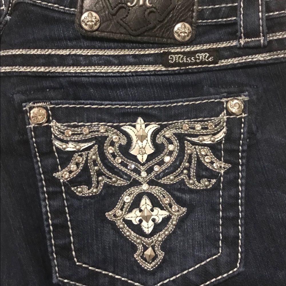 Skinny Miss Me jeans, size 28
